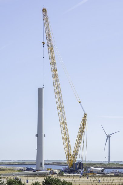 Demag PC 3800-1 and CC 3800-1 cranes erect wind turbines